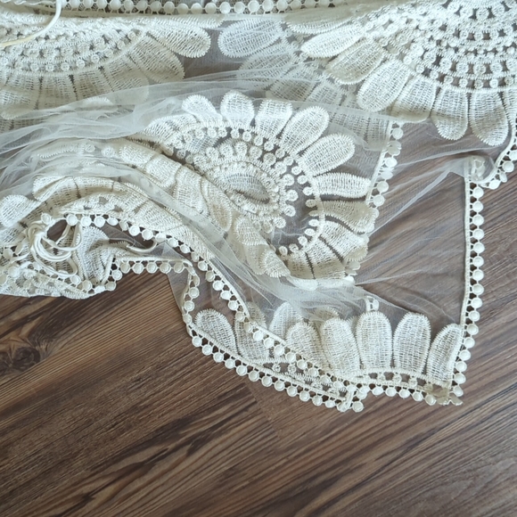 H&M shawl kimono in white - Picture 4 of 5